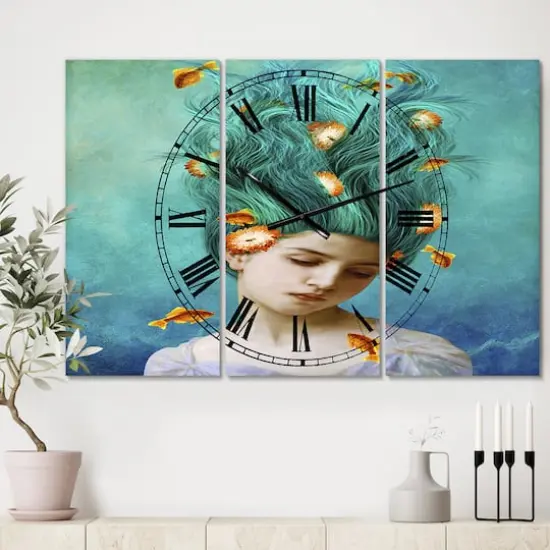Designart Sweet Allure Modern Multipanel Wall Clock {3}