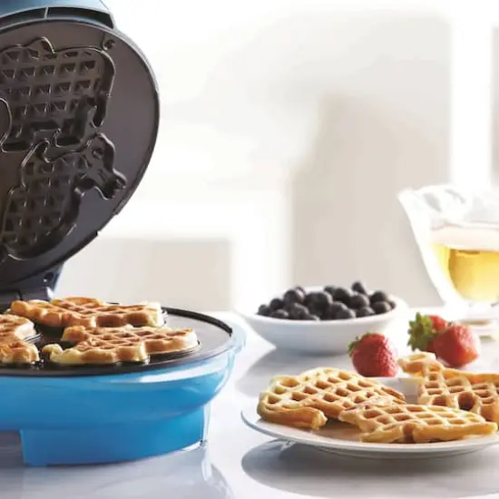 Brentwood Nonstick Animal Shapes Waffle Maker {4}