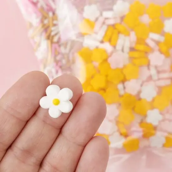 Sweetshop&trade; Flower Power Decorating Kit {3}