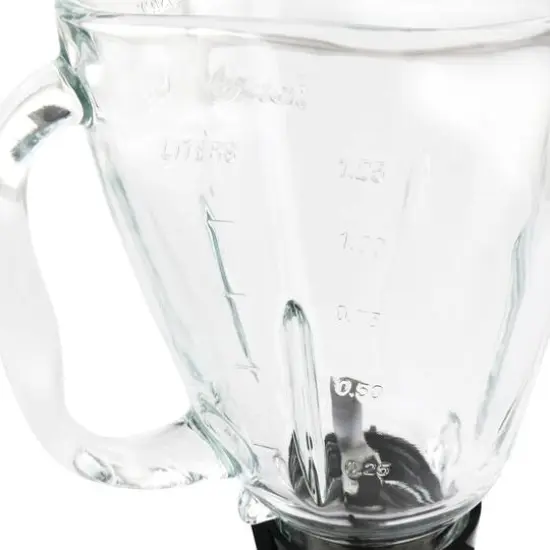 Oster Black Classic Series Blender with Ice Crushing Power {9}