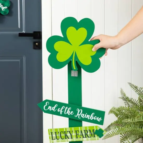 Glitzhome&reg; 36" St. Patrick's Wooden Shamrock Word Sign Porch D&eacute;cor {6}