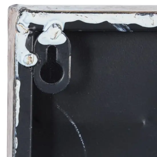 Distressed Metal Vintage American Flag Wall Accent {4}