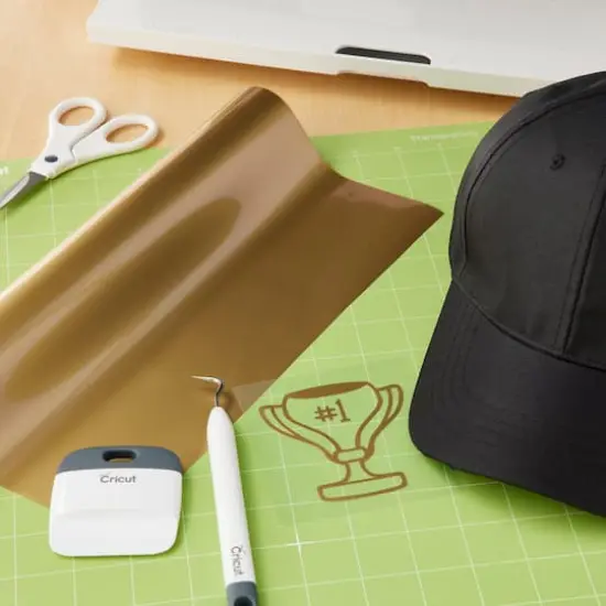 Cricut&reg; SportFlex Iron-On&trade; Gold {3}