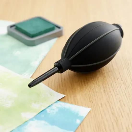 Tim Holtz&reg; Alcohol Ink Air Blower {3}