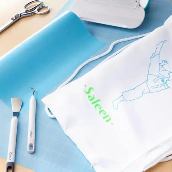 Cricut&reg; SportFlex Iron-On&trade; Blue Sky {3}