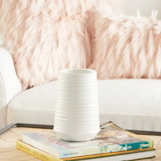 CosmoLiving by Cosmopolitan 7" White Porcelain Contemporary Vase {12}