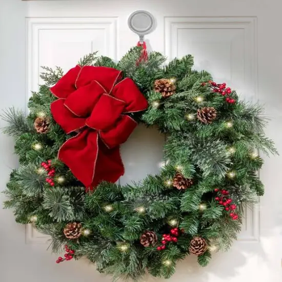 Haute Decor Attract&reg; Pinch-Free Magnetic Wreath Hangers, 2ct. Silver {4}