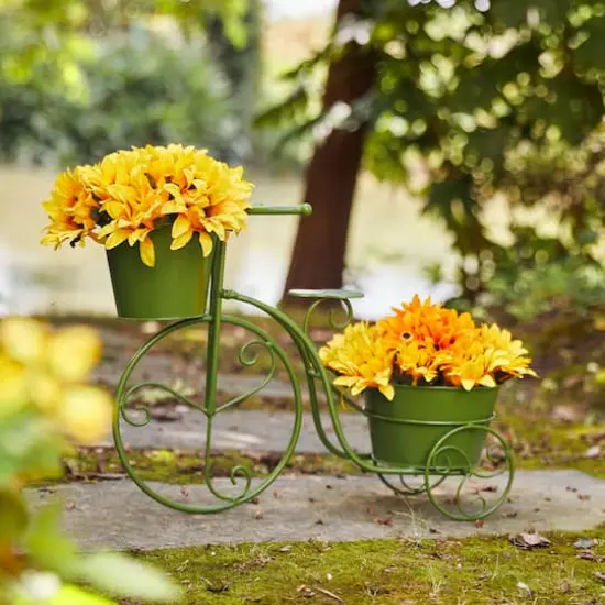 Glitzhome&reg; 21.5'' Green Metal Bicycle Plant Stand {3}