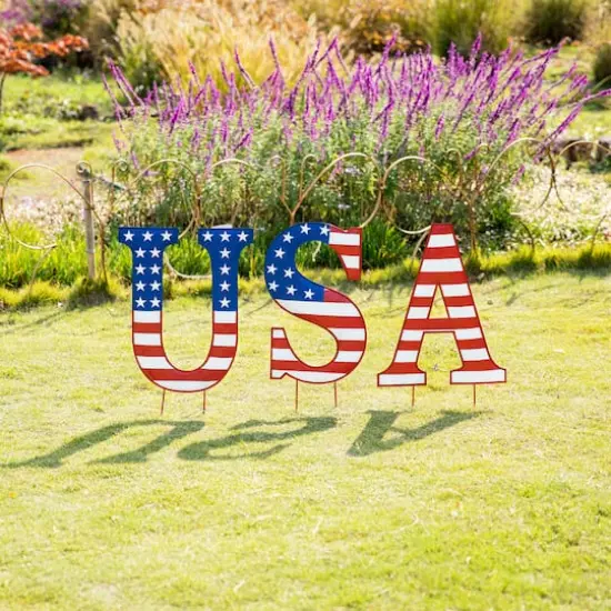Glitzhome&reg; 45" Patriotic America USA Yard Stake Set {3}