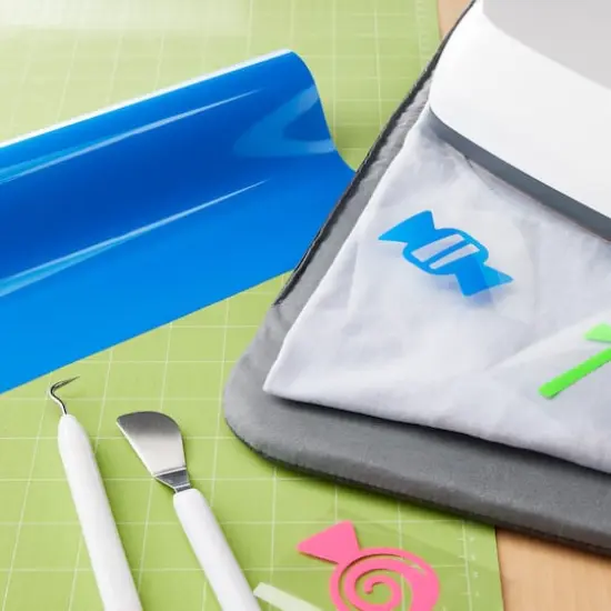 Siser&reg; EasyWeed&reg; Heat Transfer Vinyl, 36" Fluorescent Blue {3}