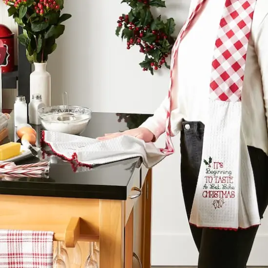 DII&reg; Baking Spirits Bright Kitchen Towel Scarf {5}