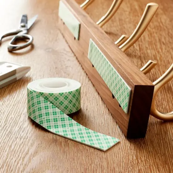 Scotch&reg; Heavy Duty Mounting Tape {3}