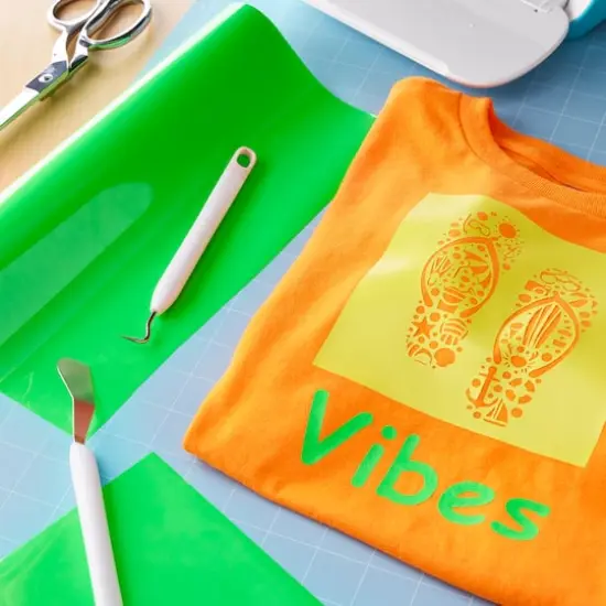 Siser&reg; EasyWeed&reg; Heat Transfer Vinyl, 36" Fluorescent Green {3}