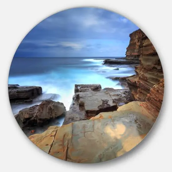 Designart - Terrigal Skillion NSW Australia' Seashore Metal Circle Wall Art {1}