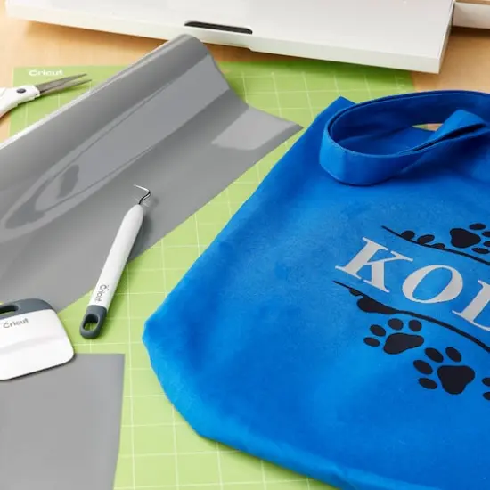 Cricut&reg; 12" x 24" Iron-On Gray {3}