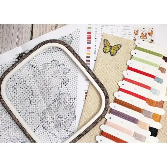 LetiStitch Pied Hens Counted Cross Stitch Kit {5}