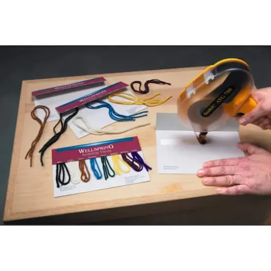 3M Scotch&reg; ATG 700 Adhesive Transfer Tape Gun {5}