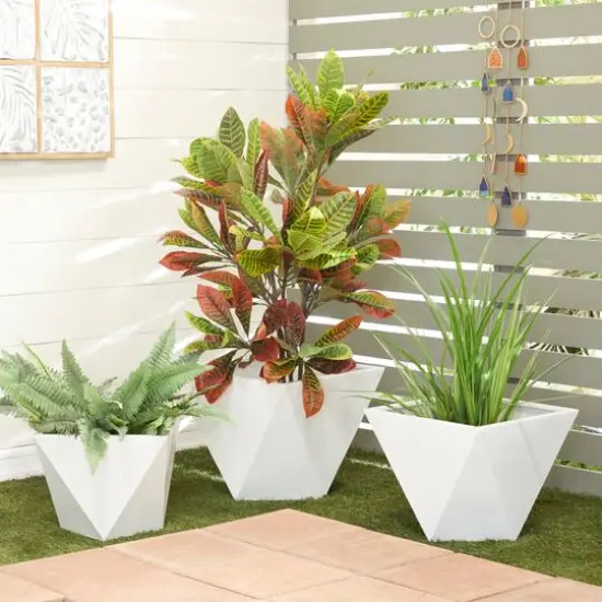 White Modern Planter, Set of 3" 18", 16", 15" {9}