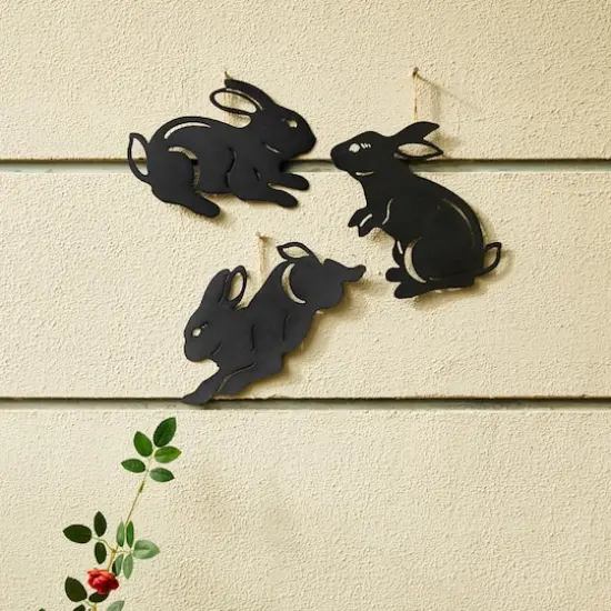 Glitzhome&reg; 18" Black Metal Rabbit Silhouette Yard Stake Set {7}
