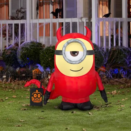42" Inflatable Halloween Minion Dave {3}