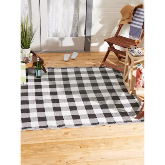 DII&reg; Black & White Buffalo Check Outdoor Rug, 5ft. x 8ft. {6}