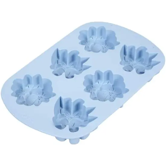Wilton&reg; Floral Party Silicone Mold {5}