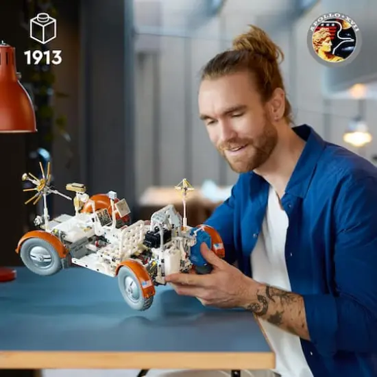 LEGO&reg; Technic&trade; NASA Apollo Lunar Roving Vehicle &ndash; LRV 42182 {5}