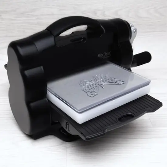 Tim Holtz&reg; Sizzix&reg; Black Big Shot Foldaway Machine {5}