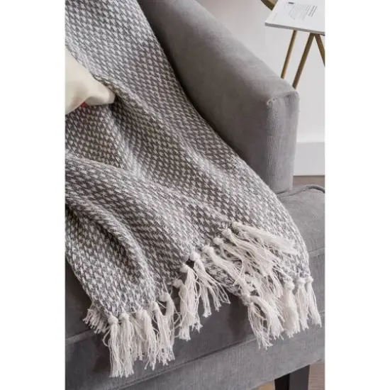 DII&reg; Gray Woven Throw {6}