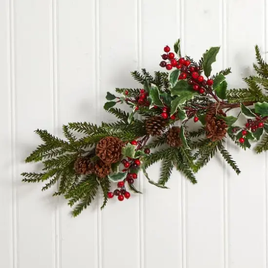4.5ft. Holly Berry Garland {4}