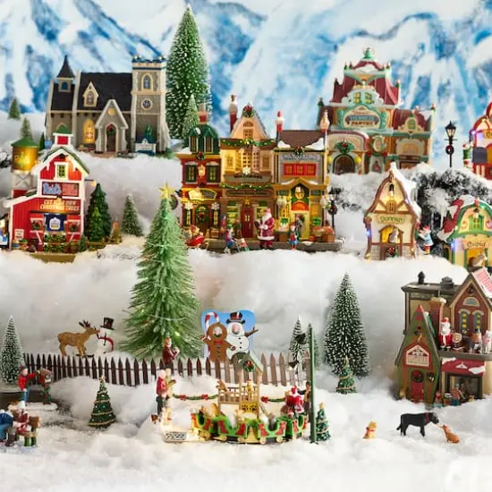 Lemax&reg; Frosty Photo Op Figurines Set {4}