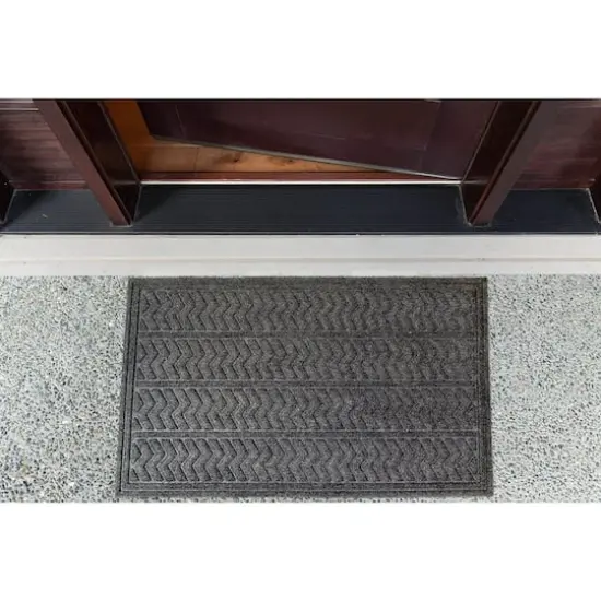 DII&reg; Dark Gray Chevron Floormat {4}