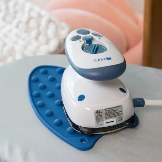 Dritz&reg; Mighty Steam Iron&trade; {6}