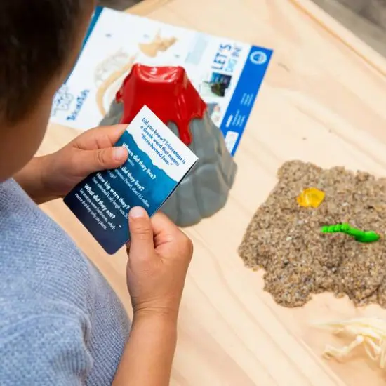 Educational Insights GeoSafari Jr. Dino Discovery Dig Triceratops {6}