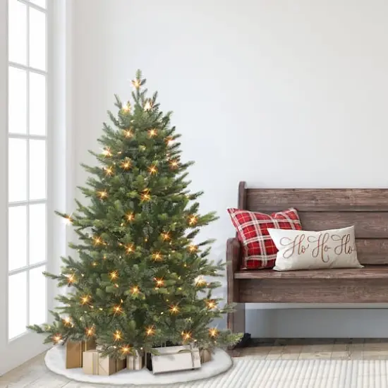 4.5ft. Pre-Lit Royal Majestic Douglas Fir Artificial Christmas Tree, Clear Lights {4}