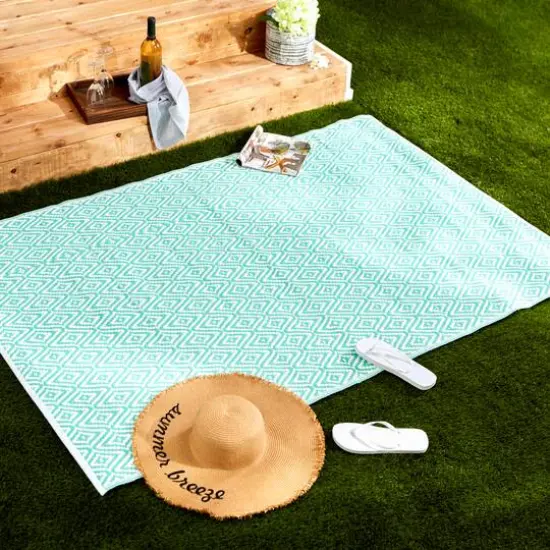 DII&reg; Aqua Diamond Outdoor Rug, 4ft. x 6ft. {4}