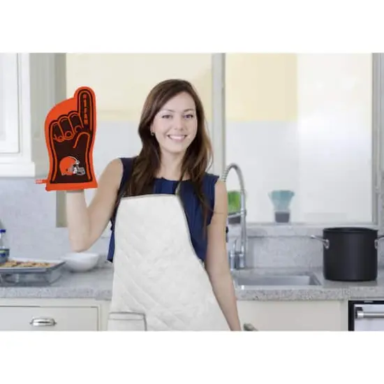 NFL #1 Oven Mitt Cleveland Browns {6}