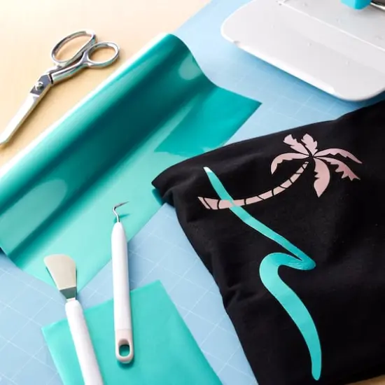 Siser&reg; EasyWeed&reg; Electric Heat Transfer Vinyl, 36" Peacock {3}