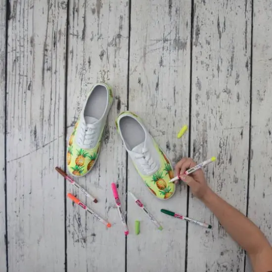 Tulip&reg; Permanent Fabric Markers, Neon {6}