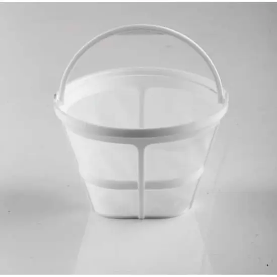 Brentwood 4-Cup White Coffee Maker {7}