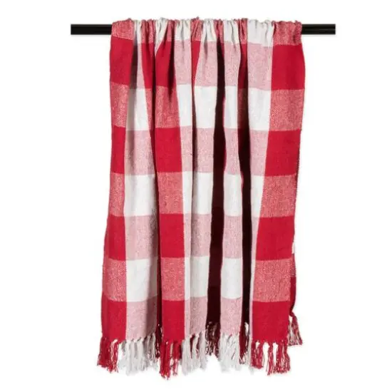 DII&reg; Red & White Buffalo Check Throw {4}