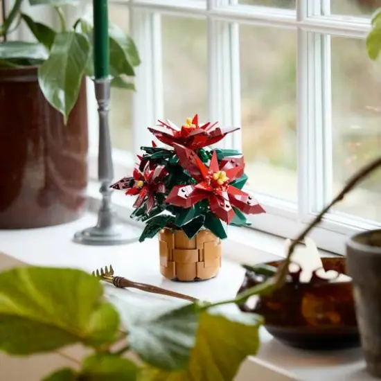 LEGO&reg; Botanicals Poinsettia Plant Decor Building Set 10370 {8}