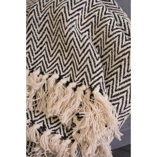 DII&reg; Black Handloom Chevron Throw {6}