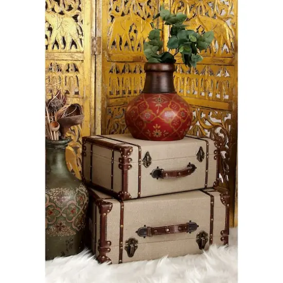 Beige Wood Vintage Trunk Set {10}