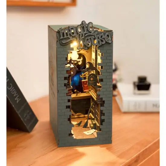 Rolife&reg; Magic House DIY Book Nook Shelf Insert Kit {5}