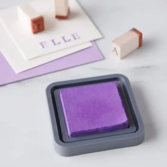 Tim Holtz&reg; Distress&reg; Oxide Ink Pad Wilted Violet {4}