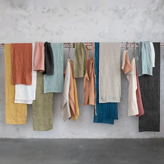 Hello Honey&reg; 108" Stonewashed Linen Table Runner Charcoal {3}