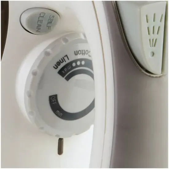 Brentwood 1,200W Nonstick Steam Iron with Retractable Cord White {10}