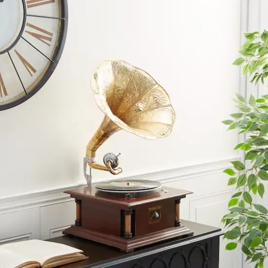 Brown Wood and Metal Vintage Gramophone, 28" x 18" x 16" {12}