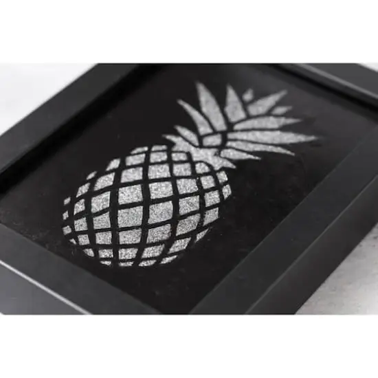 Montana&trade; Glitter Effect Silver Glitter Coat Spray {9}